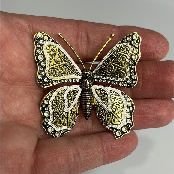 Vintage Butterfly Brooch Pin Womens Spanish Gold Black Tone Art Deco Boho - Picture 6 of 6